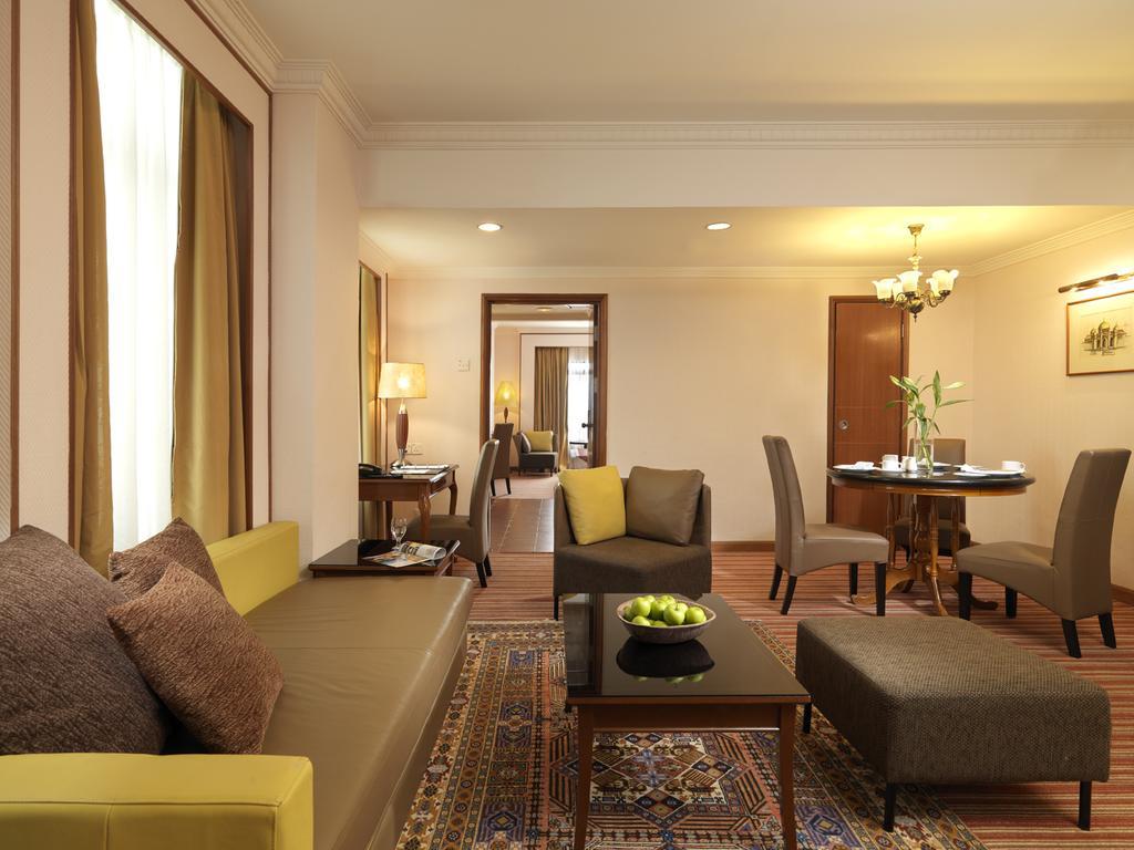 Holiday Villa City Center Alor Setar Room photo
